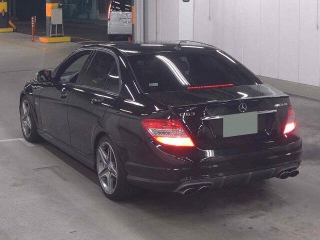 
								C63 AMG full									
