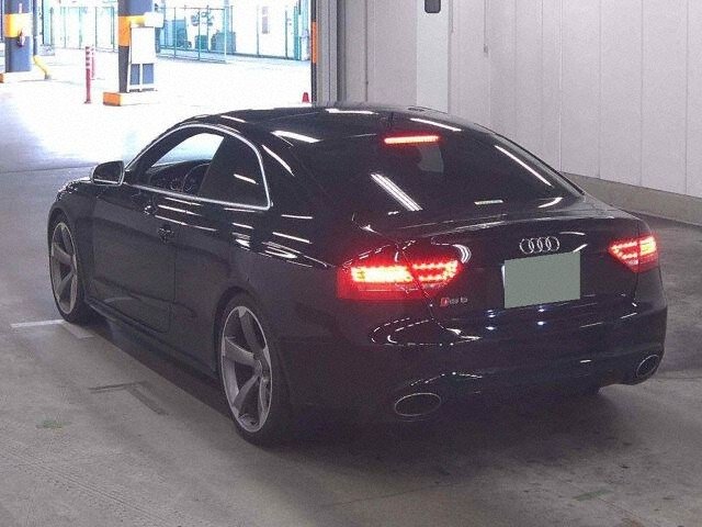 
								Audi RS5 full									