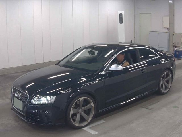 
								Audi RS5 full									