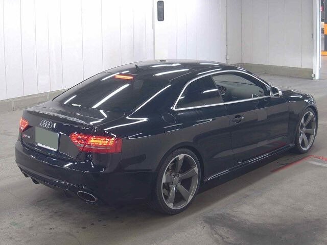 
								Audi RS5 full									