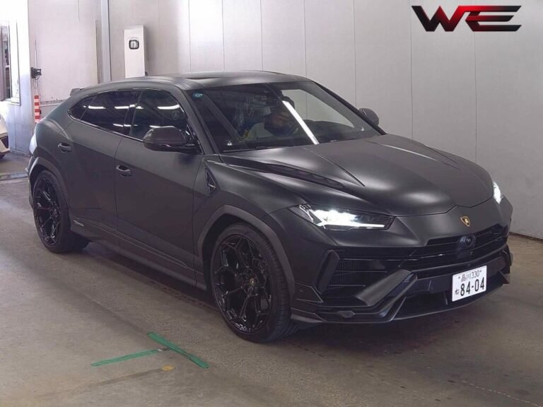 LAMBORGHINI &Acirc; URUS 4WD&Acirc; PERFORMANTE