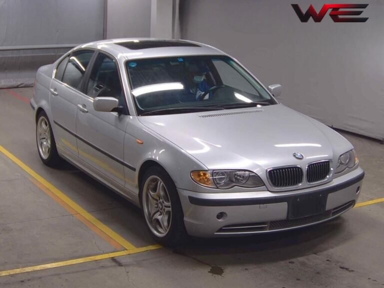 BMW Â 3 SERIES 4D 4WDÂ 330XI HI-LINE PACKAGE