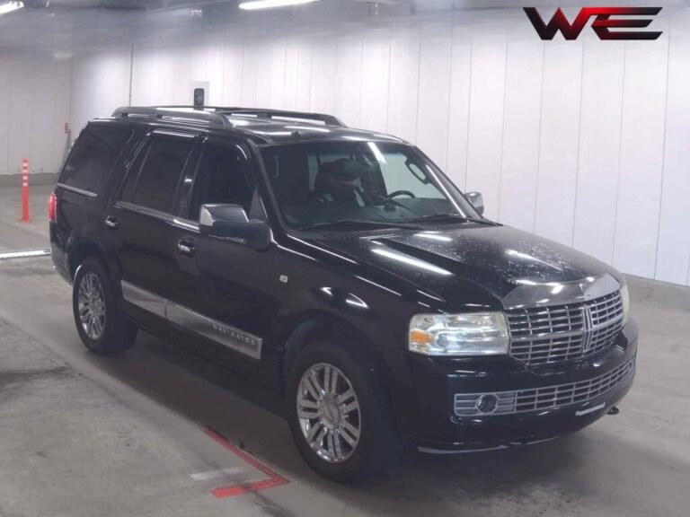LINCOLN &Acirc; NAVIGATOR 4WD&Acirc; ULTIMATE