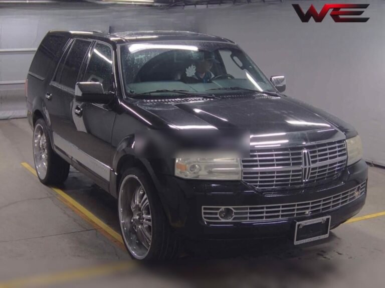 LINCOLN Â NAVIGATOR 4WD