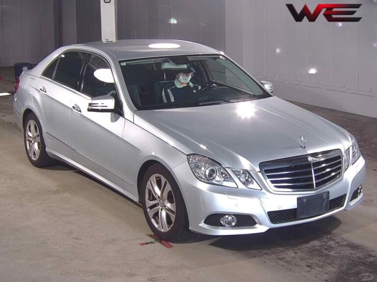MERCEDES BENZ &Acirc; E-CLASS 4D&Acirc; E350 AVANTGARDE